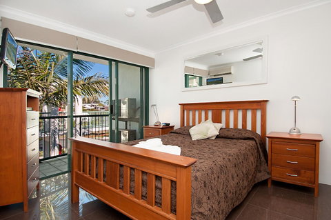 The Norfolks On Moffat Beach - QLD Tourism 32
