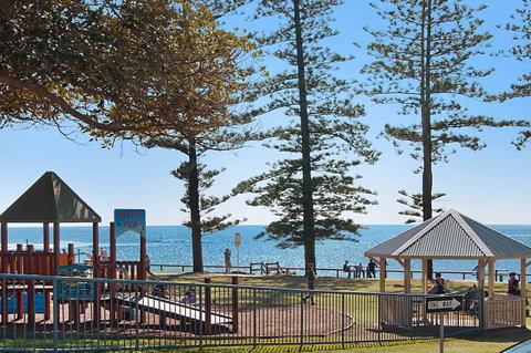 The Norfolks On Moffat Beach - QLD Tourism 11