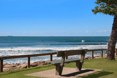 The Norfolks On Moffat Beach - QLD Tourism 8