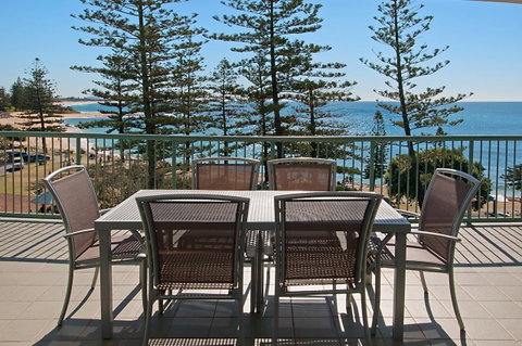 The Norfolks On Moffat Beach - QLD Tourism 19