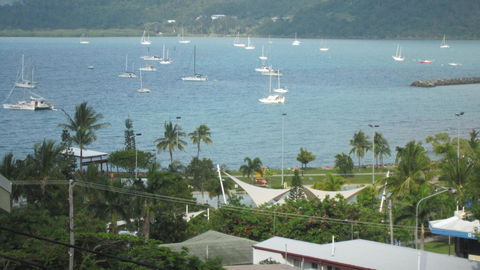Waterview Airlie Beach - QLD Tourism 25