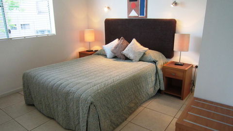 Waterview Airlie Beach - QLD Tourism 1