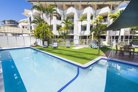 Beach Club Resort Mooloolaba - QLD Tourism 5