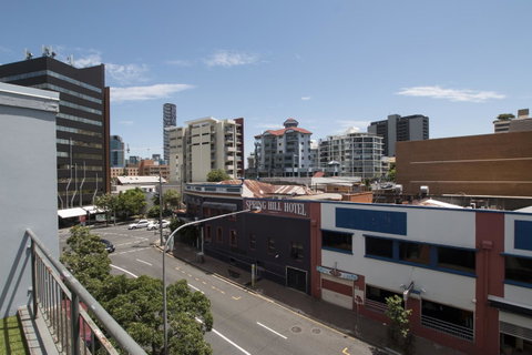 The Metropolitan Spring Hill - QLD Tourism 27