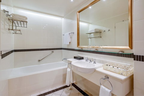 InterContinental Sanctuary Cove Resort, An IHG Hotel - QLD Tourism 8