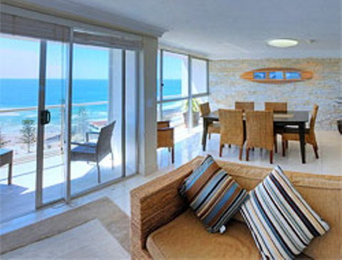 Burleigh Beach Tower - QLD Tourism 12