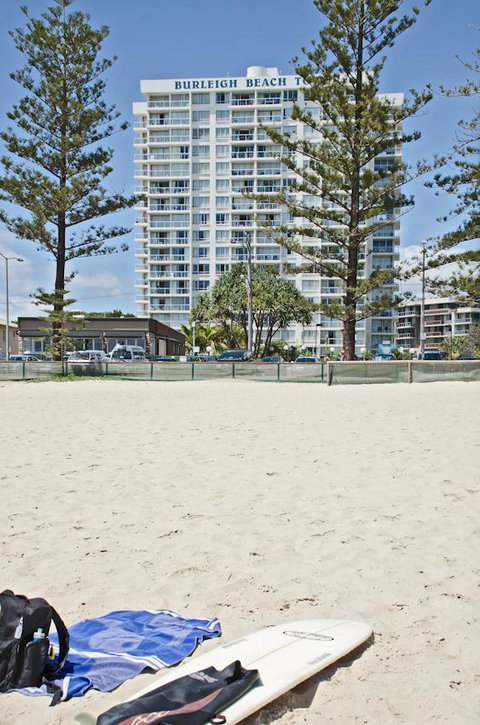 Burleigh Beach Tower - QLD Tourism 15