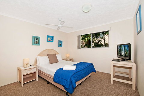 Champelli Palms Apartments - QLD Tourism 6