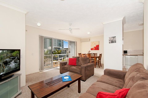 Champelli Palms Apartments - QLD Tourism 4