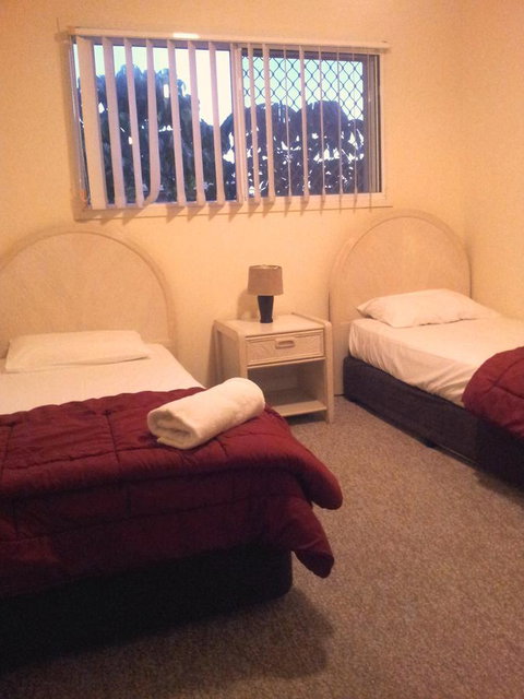 Champelli Palms Apartments - QLD Tourism 20