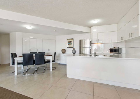 Sailport Mooloolaba Apartments - QLD Tourism 30