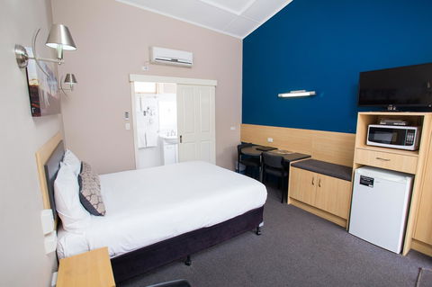 Downs Motel - QLD Tourism 28