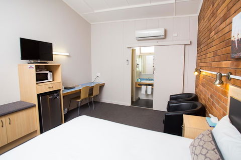 Downs Motel - QLD Tourism 27
