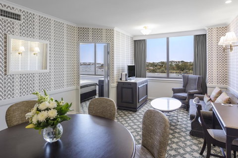 View Brisbane - QLD Tourism 21