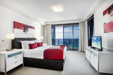 Ultra Broadbeach - Queensland Tourism 13