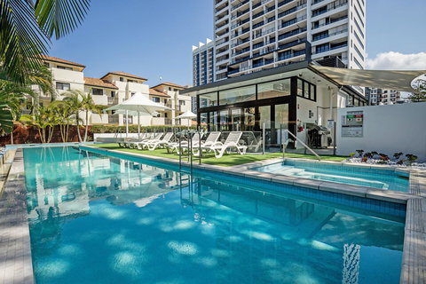Ultra Broadbeach - Queensland Tourism 4