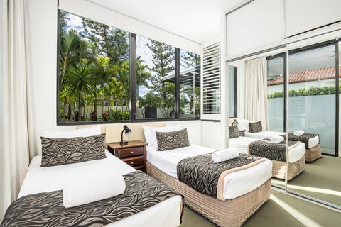 Ultra Broadbeach - Queensland Tourism 21