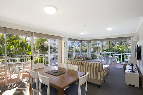 ULTIQA Burleigh Mediterranean Resort - QLD Tourism 5