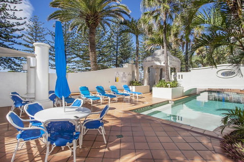 ULTIQA Burleigh Mediterranean Resort - QLD Tourism 21