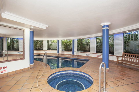 ULTIQA Burleigh Mediterranean Resort - QLD Tourism 22