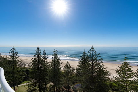 ULTIQA Burleigh Mediterranean Resort - QLD Tourism 15
