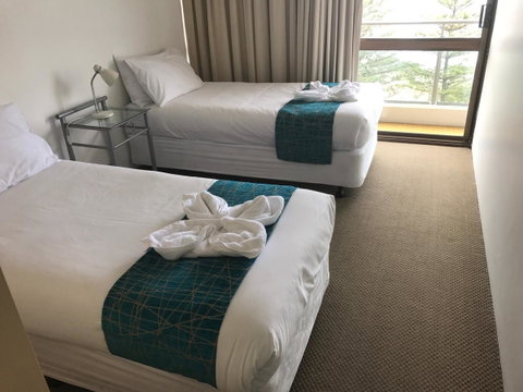 Northwind Beachfront Apartments - QLD Tourism 11