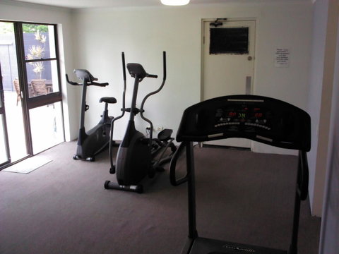 Northwind Beachfront Apartments - QLD Tourism 6