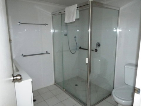 Northwind Beachfront Apartments - QLD Tourism 24