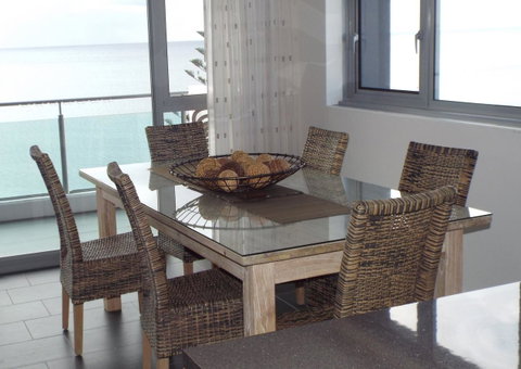 Northwind Beachfront Apartments - QLD Tourism 15