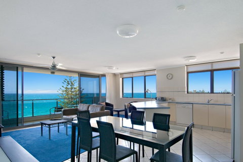 Northwind Beachfront Apartments - QLD Tourism 4