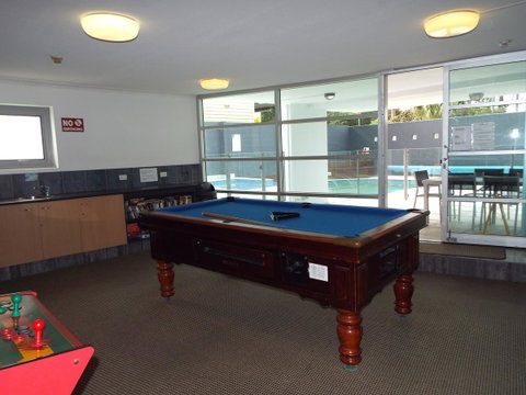 Northwind Beachfront Apartments - QLD Tourism 14