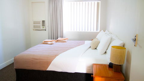 Aabon Apartments & Motel - QLD Tourism 32