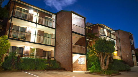Aabon Apartments & Motel - QLD Tourism 24