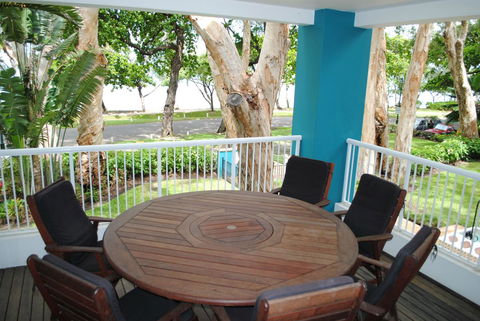 BeachView Apartments At Villa Paradiso - Queensland Tourism 10