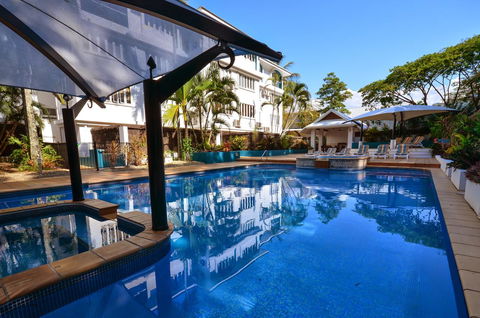 BeachView Apartments At Villa Paradiso - Queensland Tourism 3