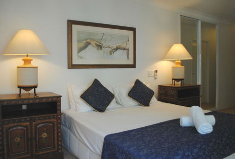 BeachView Apartments At Villa Paradiso - Queensland Tourism 4
