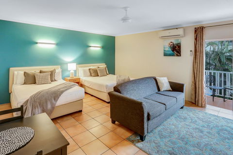 Coral Tree Inn - Queensland Tourism 6