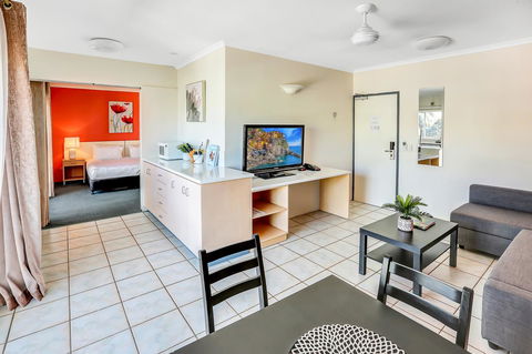 Coral Tree Inn - Queensland Tourism 25