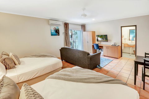 Coral Tree Inn - Queensland Tourism 15