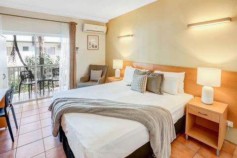 Coral Tree Inn - Queensland Tourism 13
