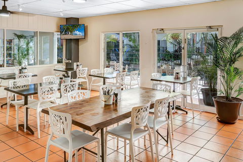 Coral Tree Inn - Queensland Tourism 26