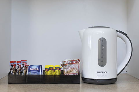 Reef Gateway Hotel - QLD Tourism 1