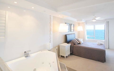 Pacific Plaza Apartments - QLD Tourism 38