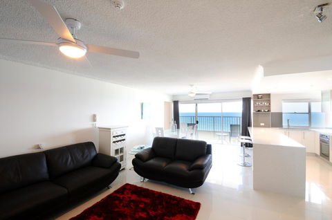 Pacific Plaza Apartments - QLD Tourism 21