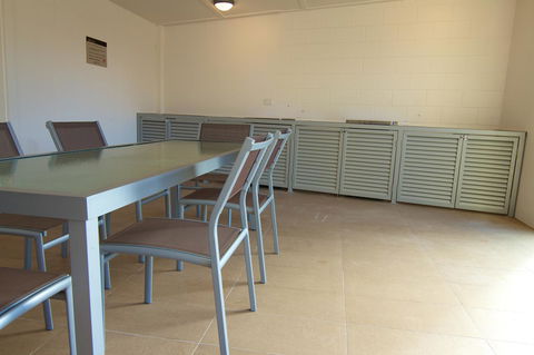 Pacific Plaza Apartments - QLD Tourism 23