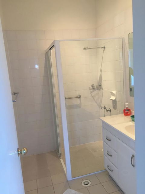 Pacific Plaza Apartments - QLD Tourism 10