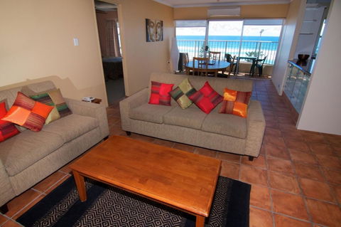 Pacific Plaza Apartments - QLD Tourism 42