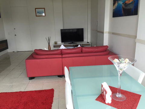 Pacific Plaza Apartments - QLD Tourism 5