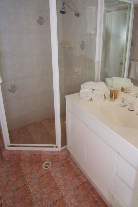 Pacific Plaza Apartments - QLD Tourism 32