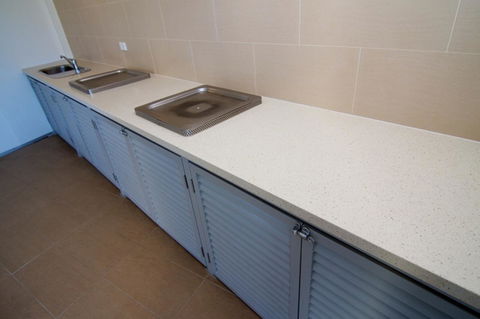 Pacific Plaza Apartments - QLD Tourism 17